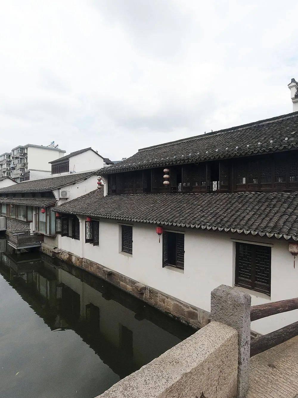 小脑萎缩症被判「无法治愈」，应该怎样去对待它？